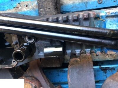 Caterpillar 906 - Obudowa Mostu