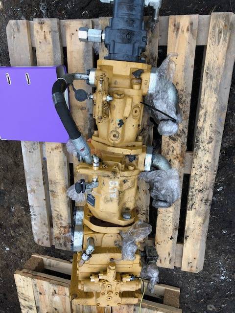 Caterpillar - Zespół Pomp Hydraulicznych Hydrostaty
