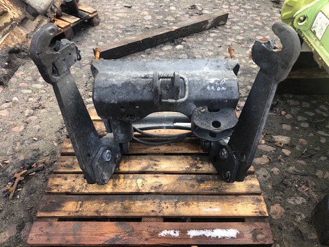 Claas Arion 620 - Przedni Podnośnik TUZ