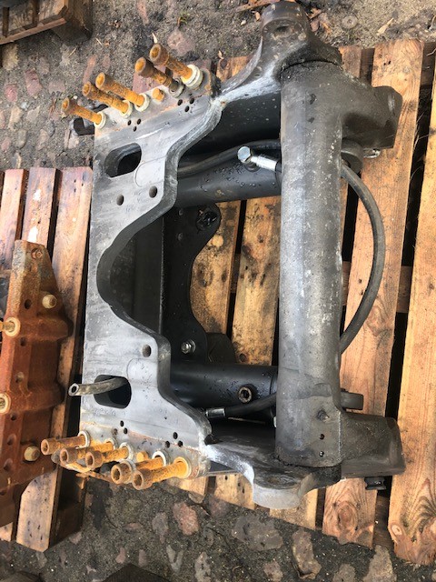 Claas Arion 620 - Przedni Podnośnik TUZ