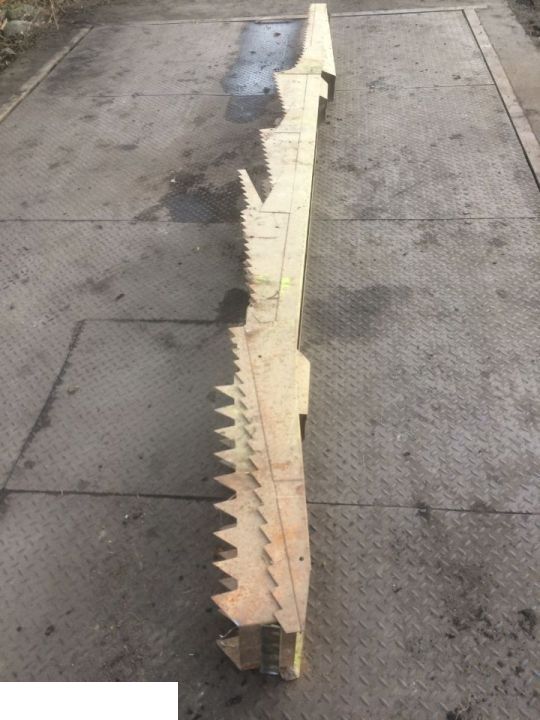 Claas Dominator 118 - Klawisz Przetrząsacz Szetler