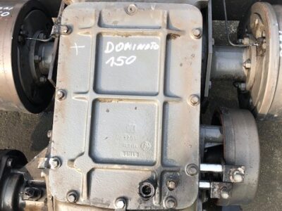 Claas Dominator 150 - Skrzynia Biegów Pokrywa