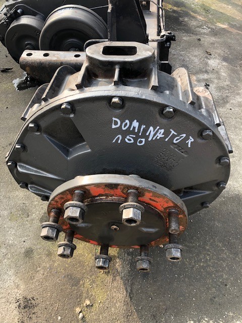 Claas Dominator 150 - Zwolnica