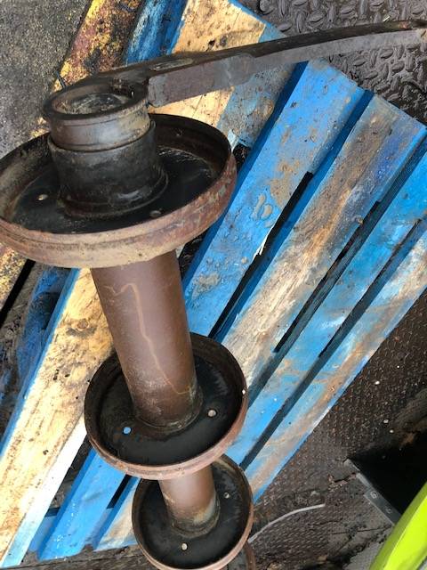 CLAAS LEXION 750 WAŁ DOLNY PRZENOŚNIKA POCHYŁEGO [ORYGINAŁ]