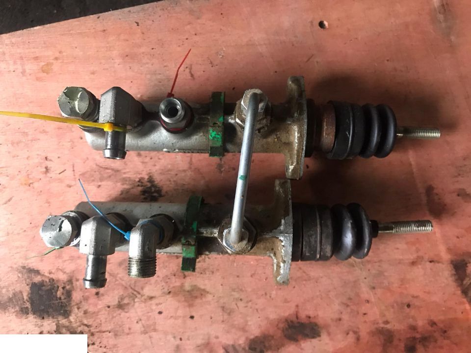 Claas Pompka Hamulcowa