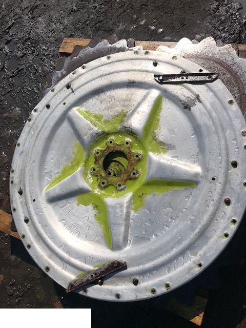 Claas RU 450 - Tarcza Tnąca