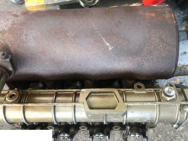 Deutz f4l1011 - CZĘŚCI Głowica Wtryski