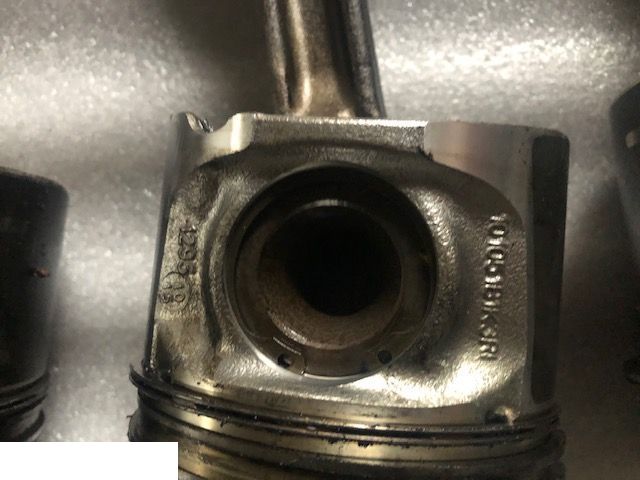 Deutz TCD 2012 L06 4V - Korbowód