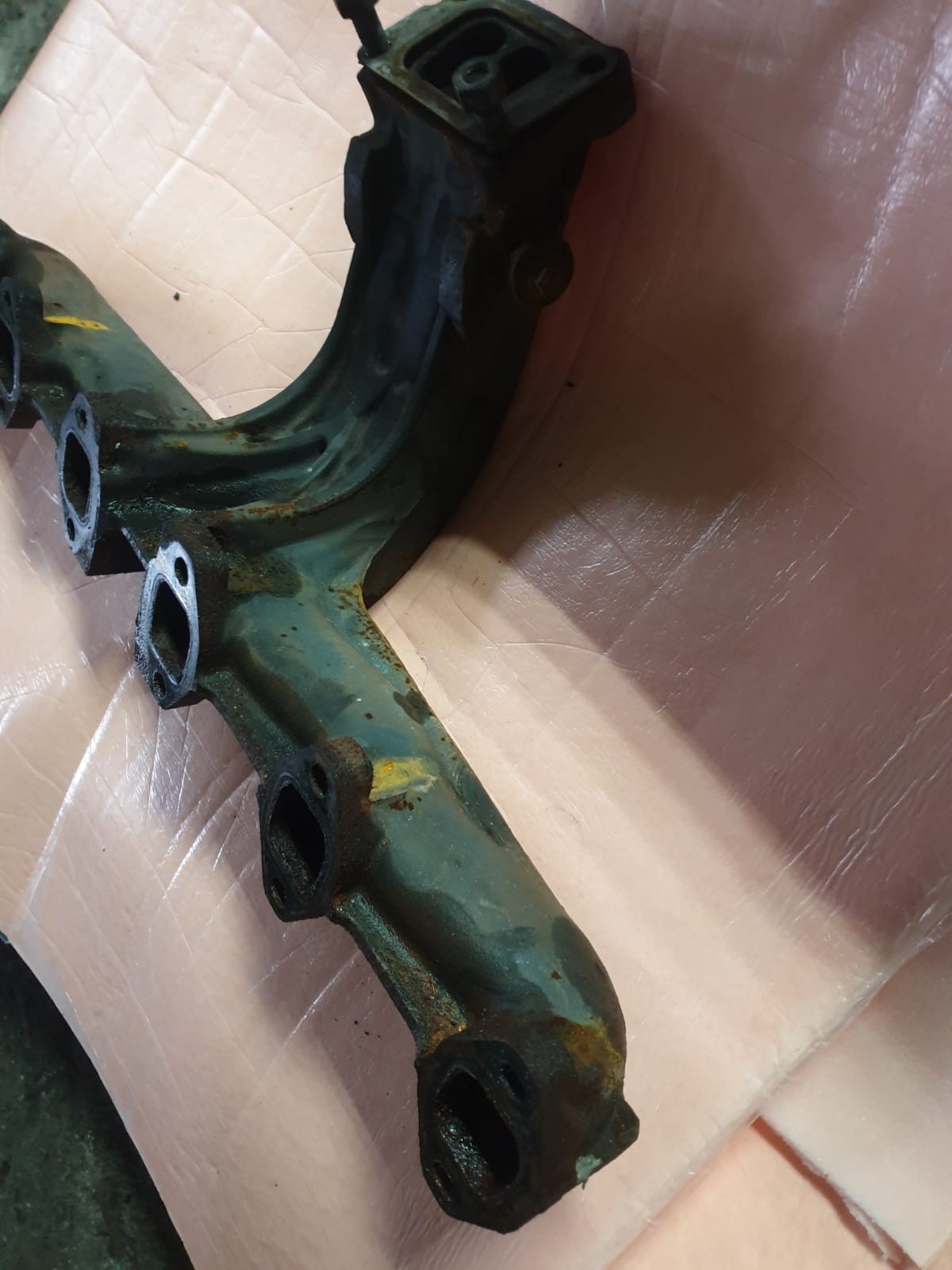 Deutz TTCD 7.8l - Kolektor Wydechowy