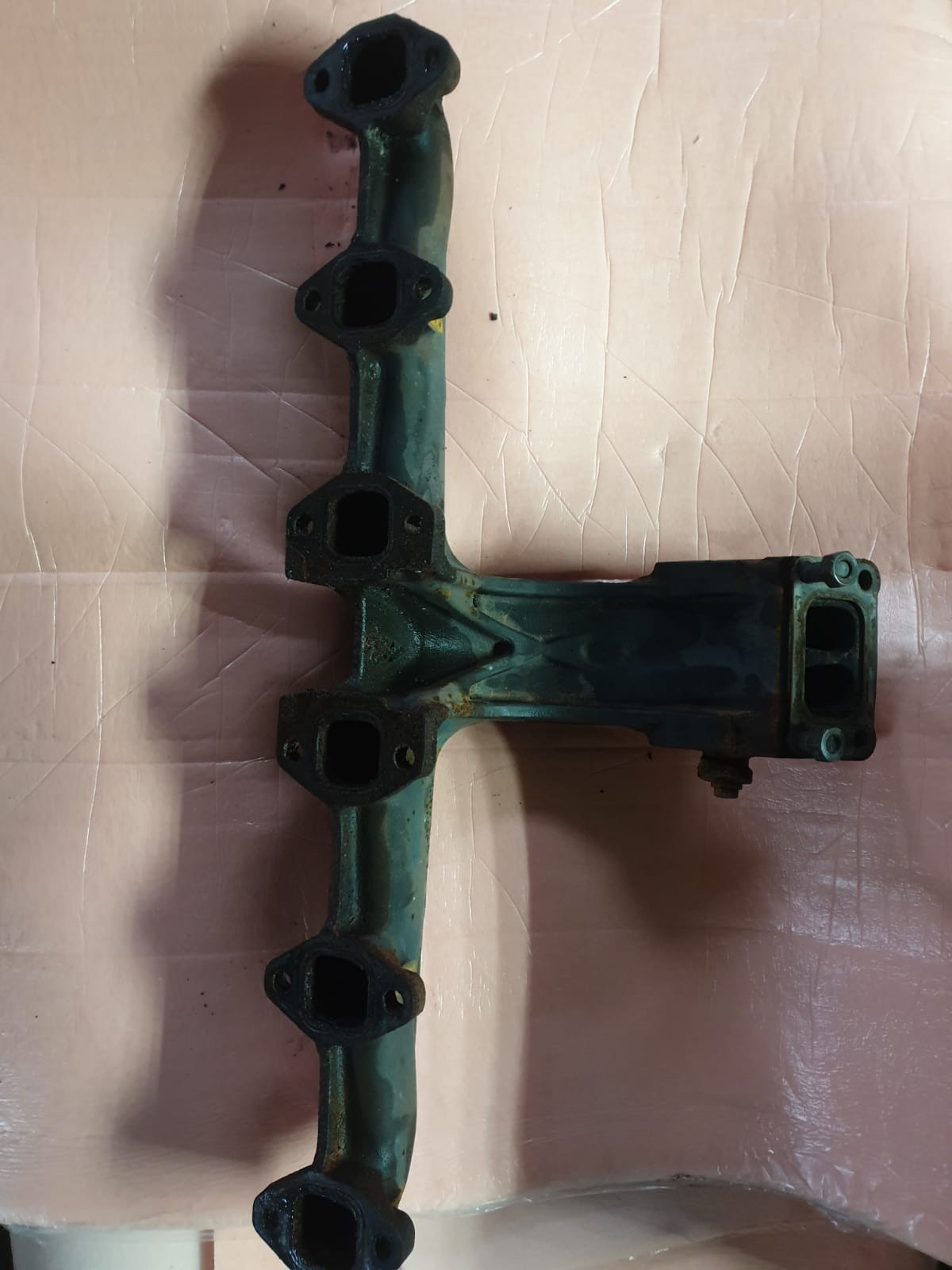 Deutz TTCD 7.8l - Kolektor Wydechowy