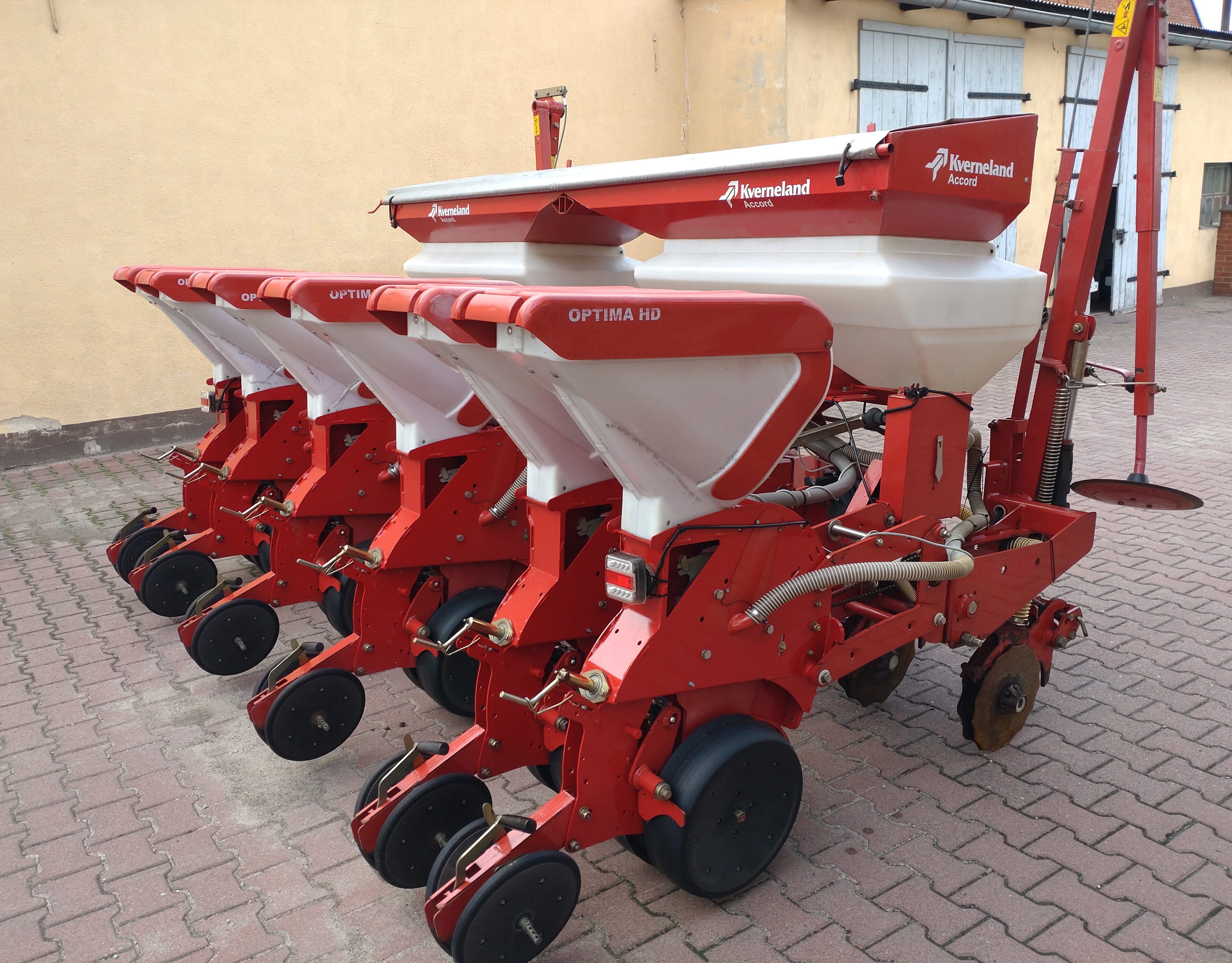 Siewnik Kverneland optima hd