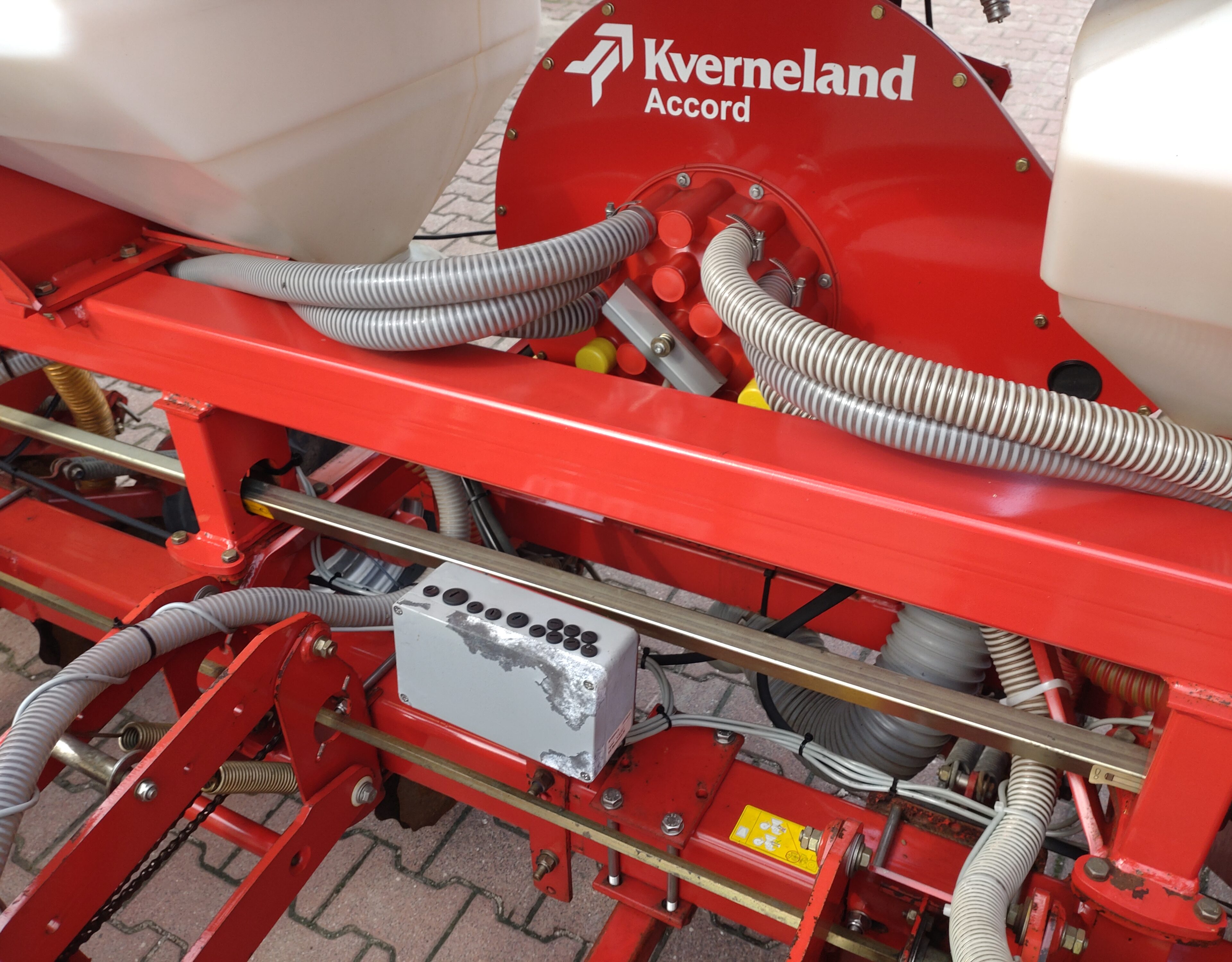 Siewnik Kverneland optima hd