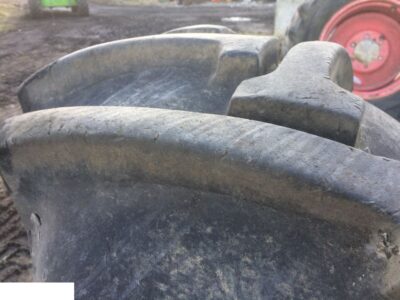 FELGA DW 16x26 , OPONA firestone 23.1 - 26 , Claas Dominator