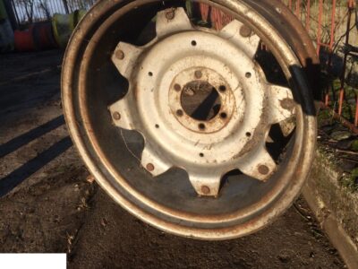 Felga W15Lx38 ZETOR C-385 URSUS PRONAR tylne