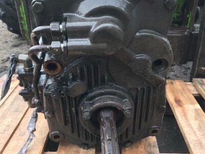 Fendt 933 - WOM Przedni