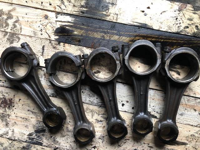 Ford TW Ford fonn-6015-DA - Korbowód