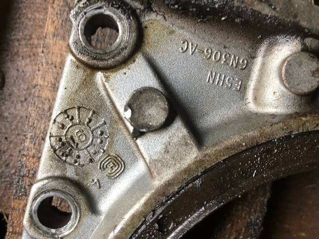 Ford TW Ford fonn-6015-DA - Obudowa Rozrządu