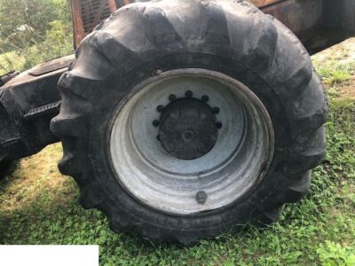 Harvester Valmet Komatsu - Koła