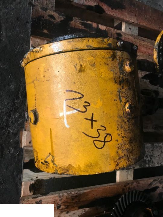 JCB 4 CX - Obudowa Ataku Mostu Tylnego