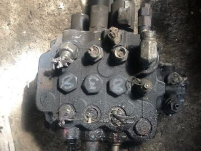 JCB 4cx - Rozdzielacz Przedni Contractor