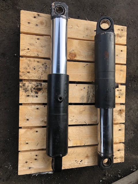 JCB Fastrac Siłowniki Podnośnika