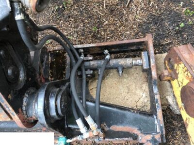 John Deere 3215 - Karetka