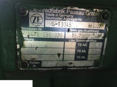 John Deere 3215 - Zwolnica