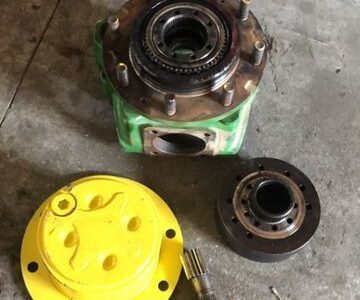 John Deere 3400 - Piasta