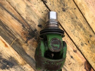 John Deere 3400 Półoś