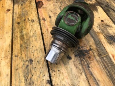 John Deere 3400 Półoś