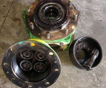 John Deere 3415 - Zwolnica