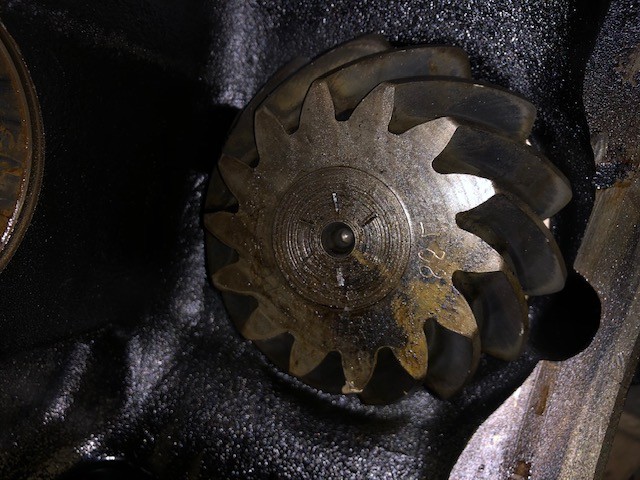 John Deere 7530 - Wkład Mostu Przedniego Atak + Koło Talerzowe 14x29 | Mechanizm Róźnicowy