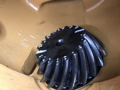 John Deere 7710 | 7700 | 7800 | 7810 - Zwolnica - Tylna Tarcz Hamulcowa - Obudowa Mostu - Zwrotnica