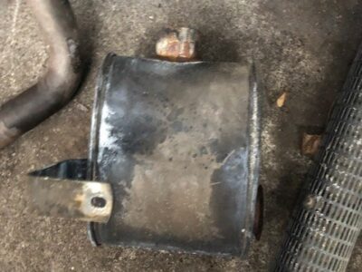 John Deere Tłumik - 6100 | 6200 | 6300 | 6400