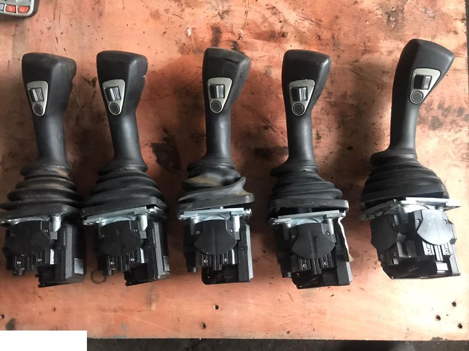 JOYSTICK DO CLAAS SCORPION 7044