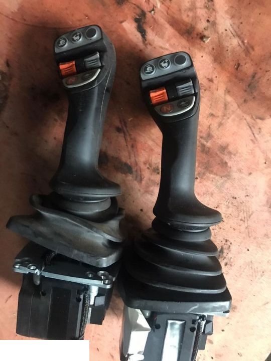 JOYSTICK DO CLAAS SCORPION 7044