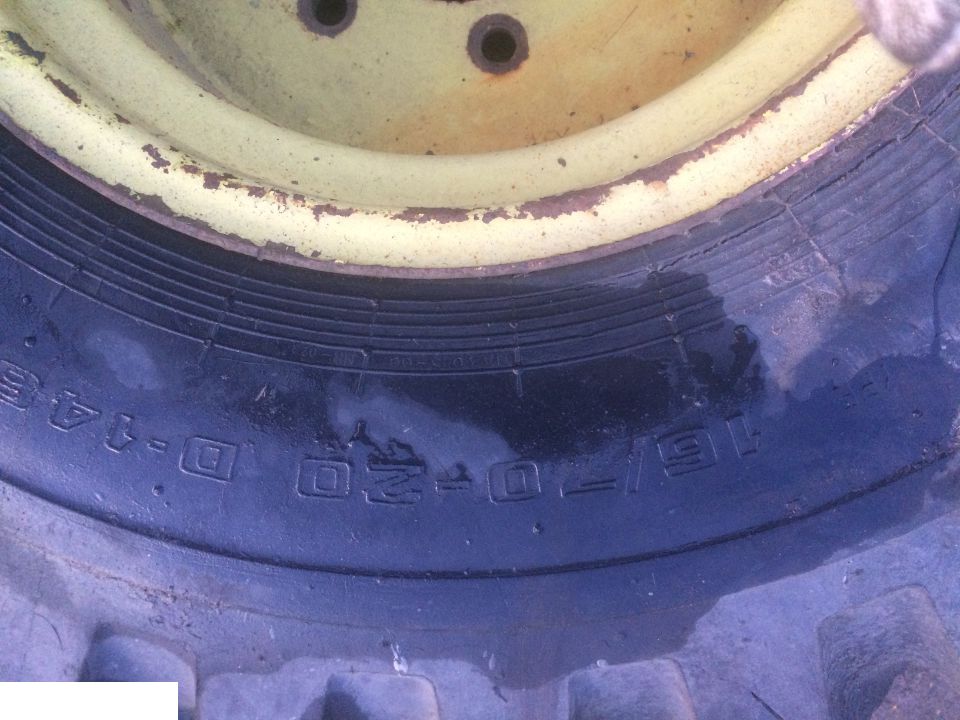 Koła Do Ładowarki John Deere 4400 - 13x20 , 20 cali opony 16/70-20 ,