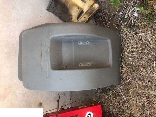 Liebherr L 554 - Błotnik Przedni Lewy | Błotnik Przedni Prawy