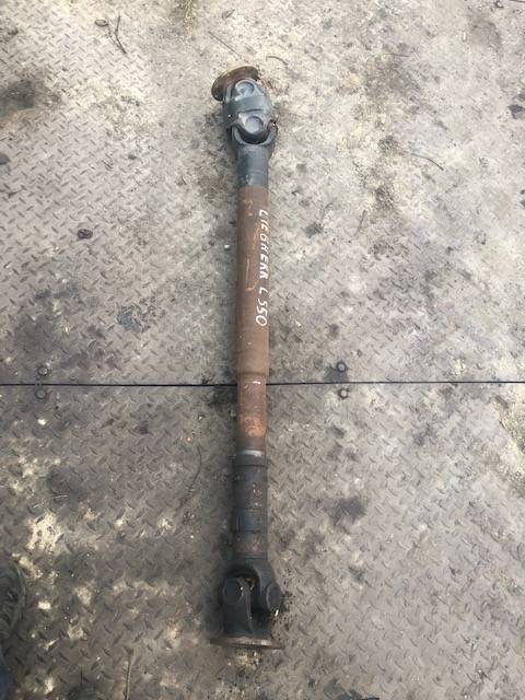 Liebherr L550 - Wał Napędowy Przedni