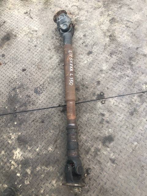 Liebherr L550 - Wał Napędowy Przedni