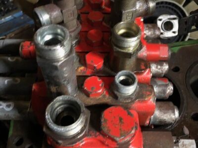 Manitou 626 | 628 - Rozdzielacz Hydrauliczny