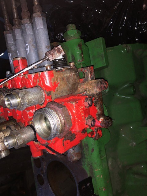 Manitou 626 | 628 - Rozdzielacz Hydrauliczny