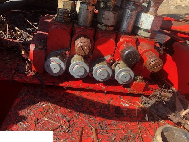 Manitou 626 - Rozdzielacz [CZĘŚCI]