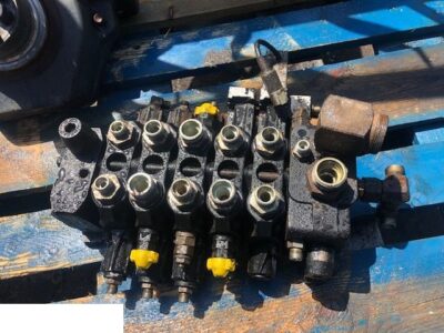 Manitou - Rozdzielacz Hydrauliczny [CZĘŚCI]