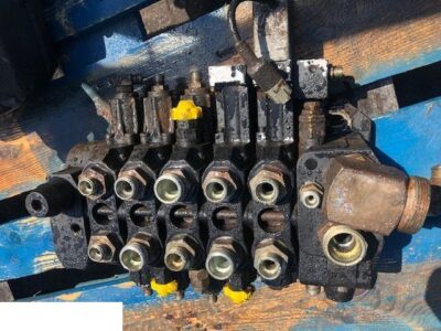 Manitou - Rozdzielacz Hydrauliczny [CZĘŚCI]