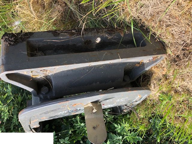 Massey Ferguson 5410 | 5445 | 5455 | 5425 | 5435 | 5400 - Wspornik Główny