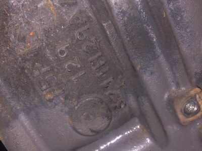 Massey Ferguson 5430 Perkins 1104D-44TA Słupek / Blok [CZĘŚCI]