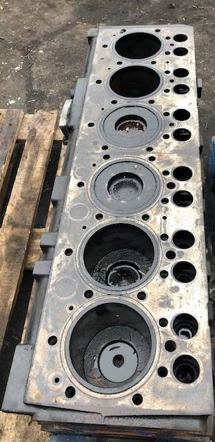 Massey Ferguson 7485 Silnik sisu 66CTA - Blok Cylindrów