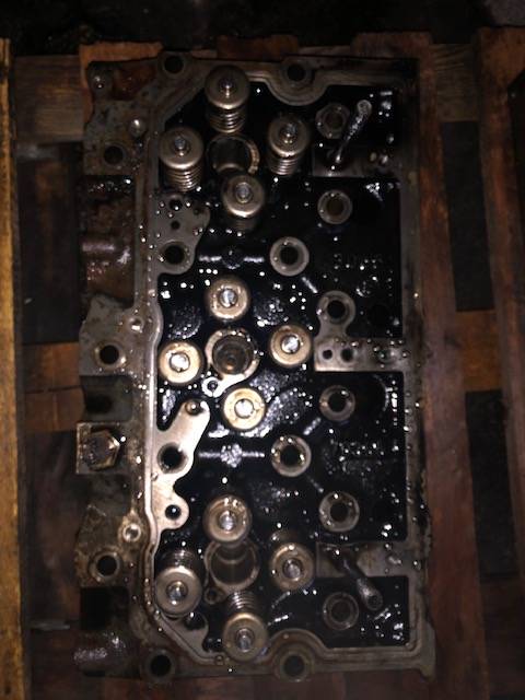 Massey Ferguson - Głowica Cylindrów - Sisu 84CTA-4V