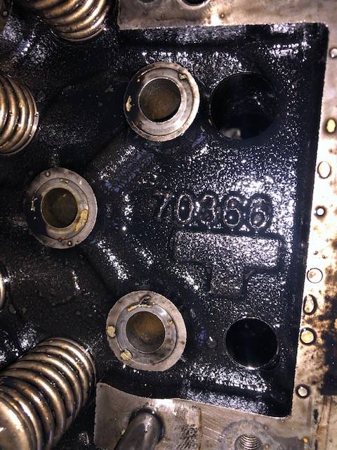 Massey Ferguson - Głowica Cylindrów - Sisu 84CTA-4V